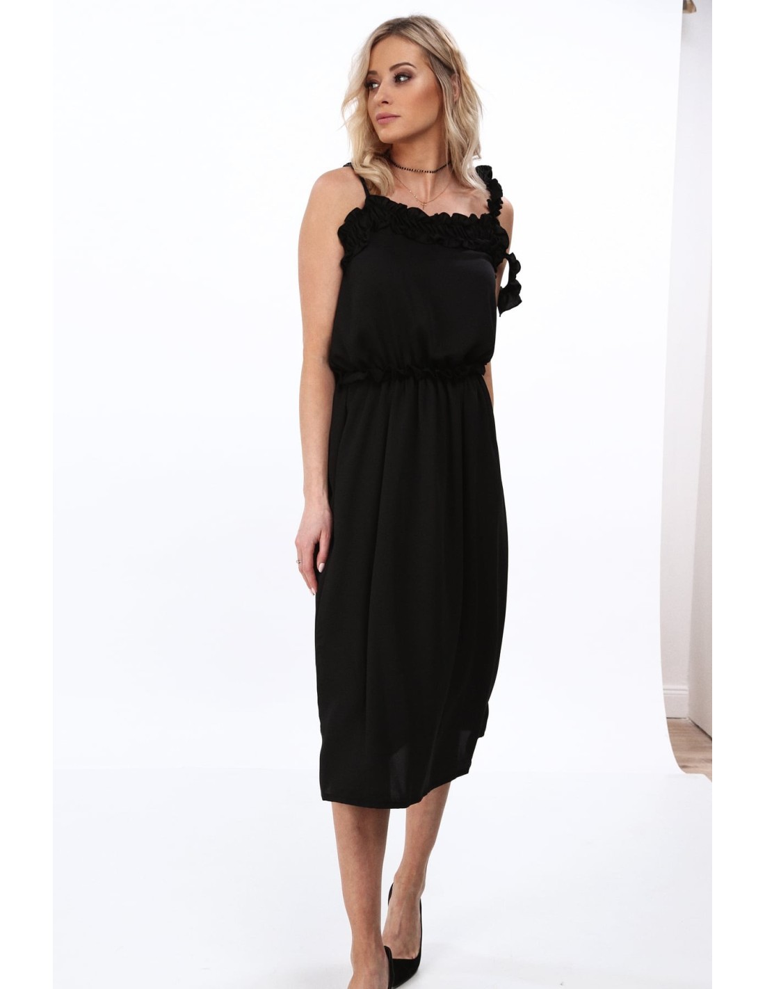 Schwarzes Trägerkleid für jeden Tag MP60354 – Online-Shop – Boutique